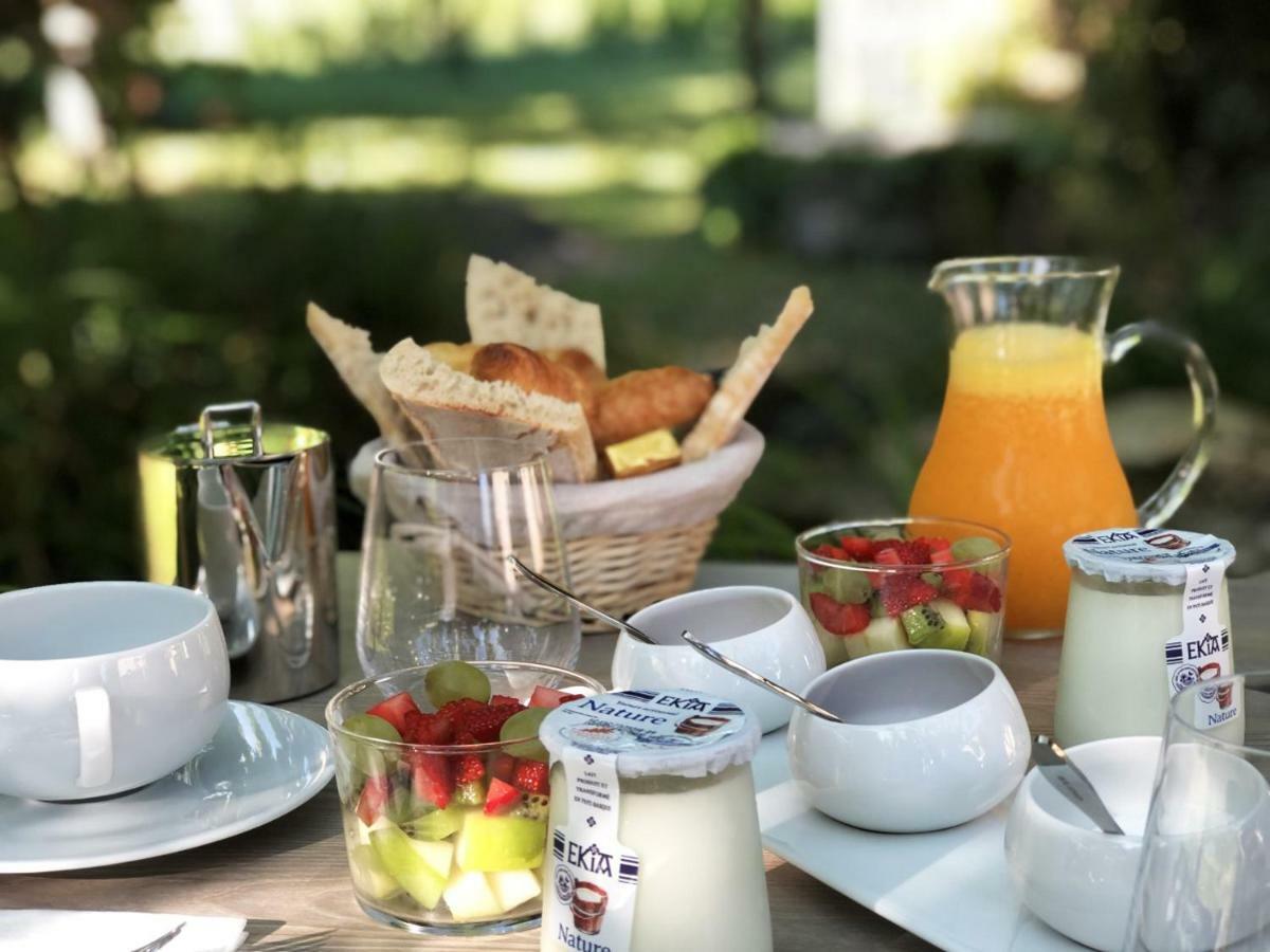 La Gomerie D'hotes Bed & Breakfast